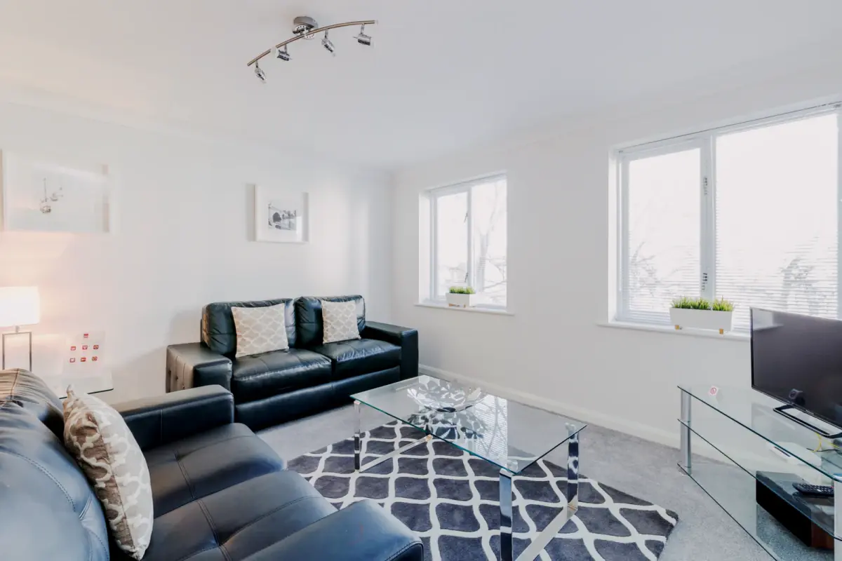 One Bedroom Apartment