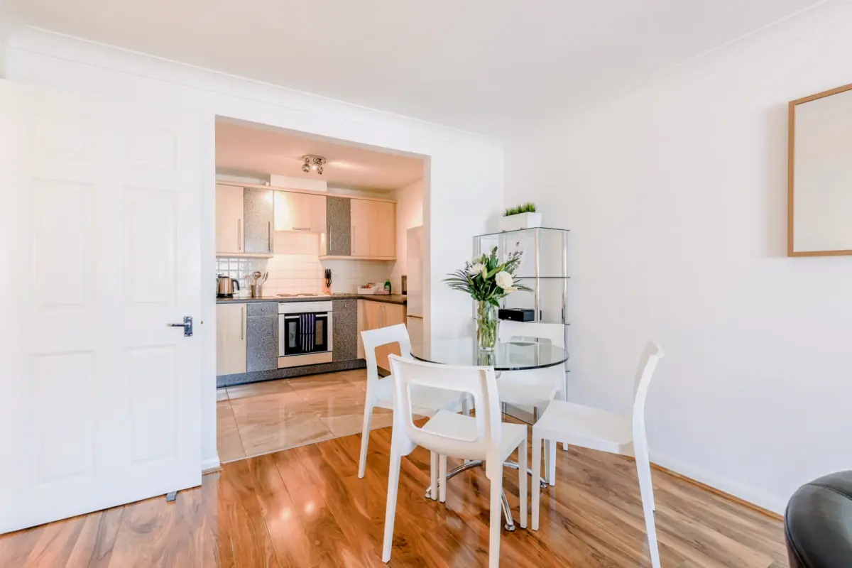 One Bedroom Apartment