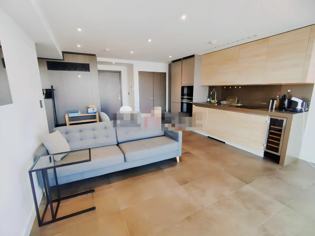 1 Rooms view 1