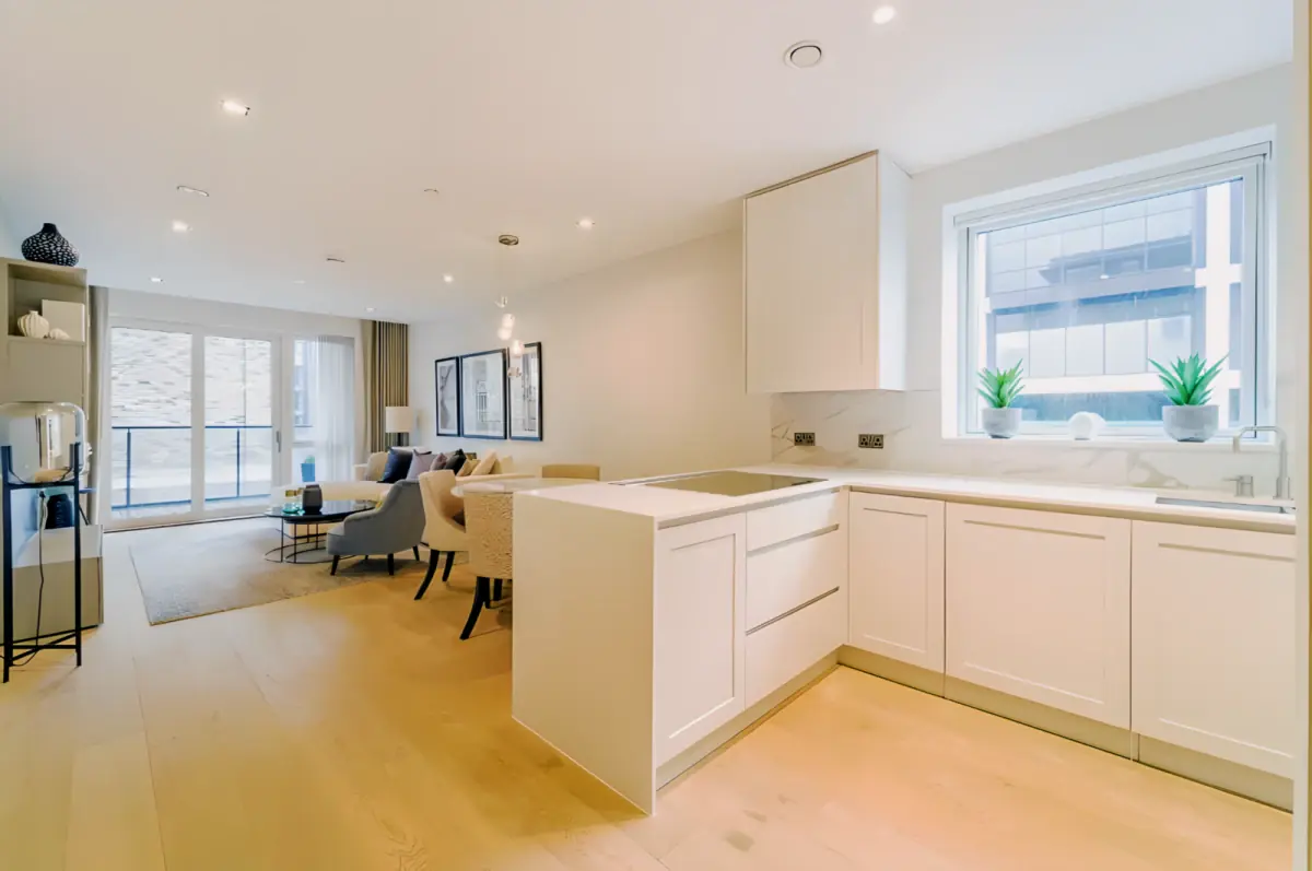 2 Rooms view 1