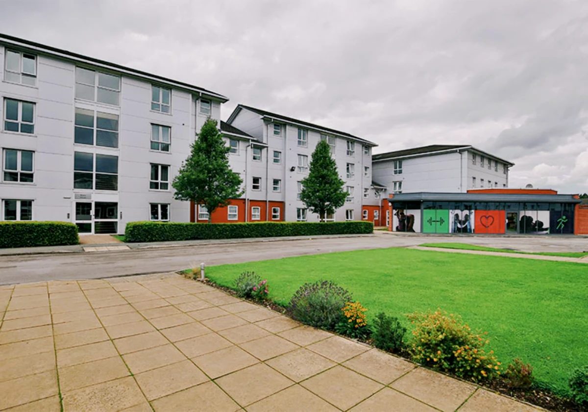 iQ Student Quarter
