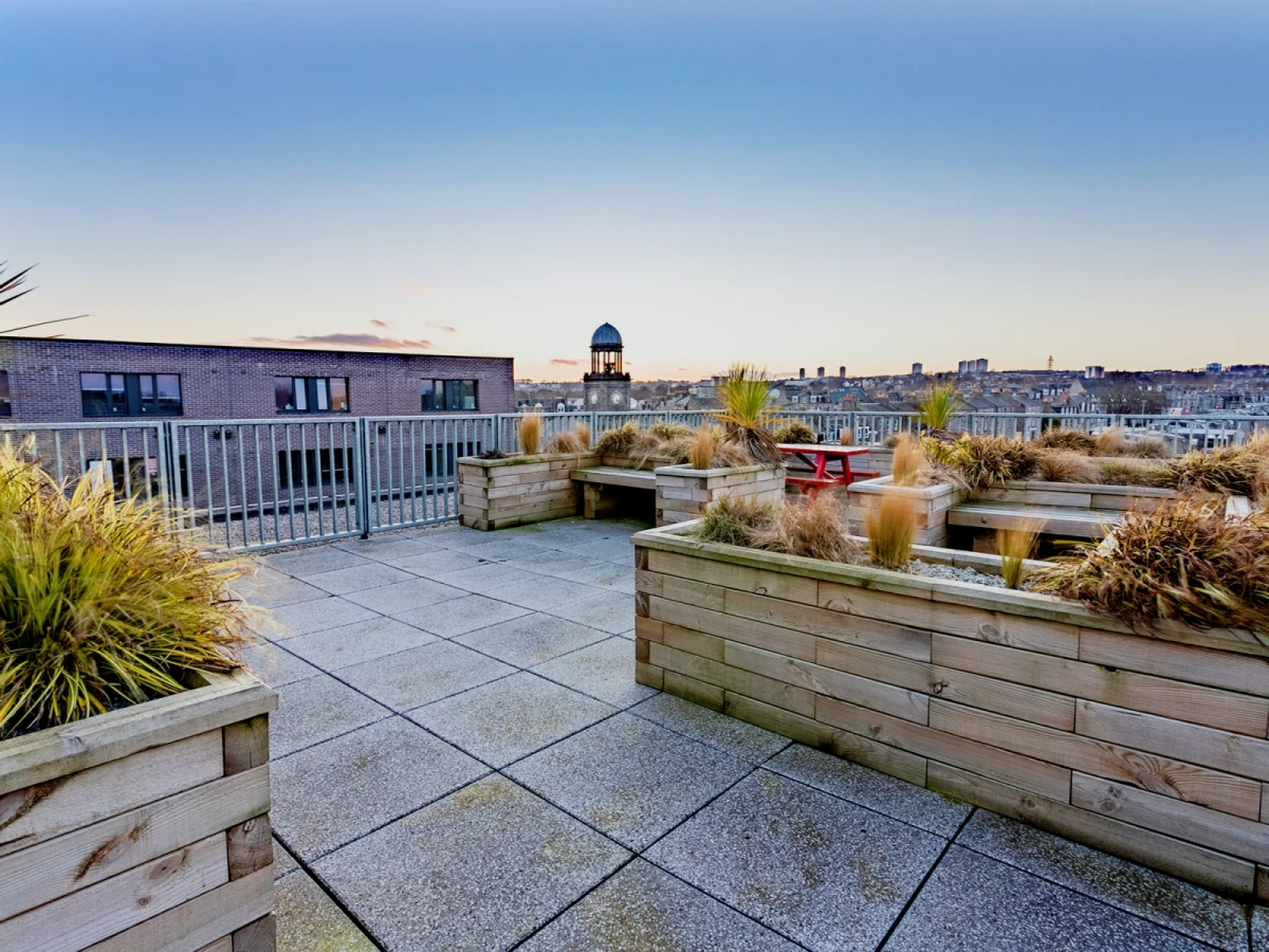 Outdoor Features