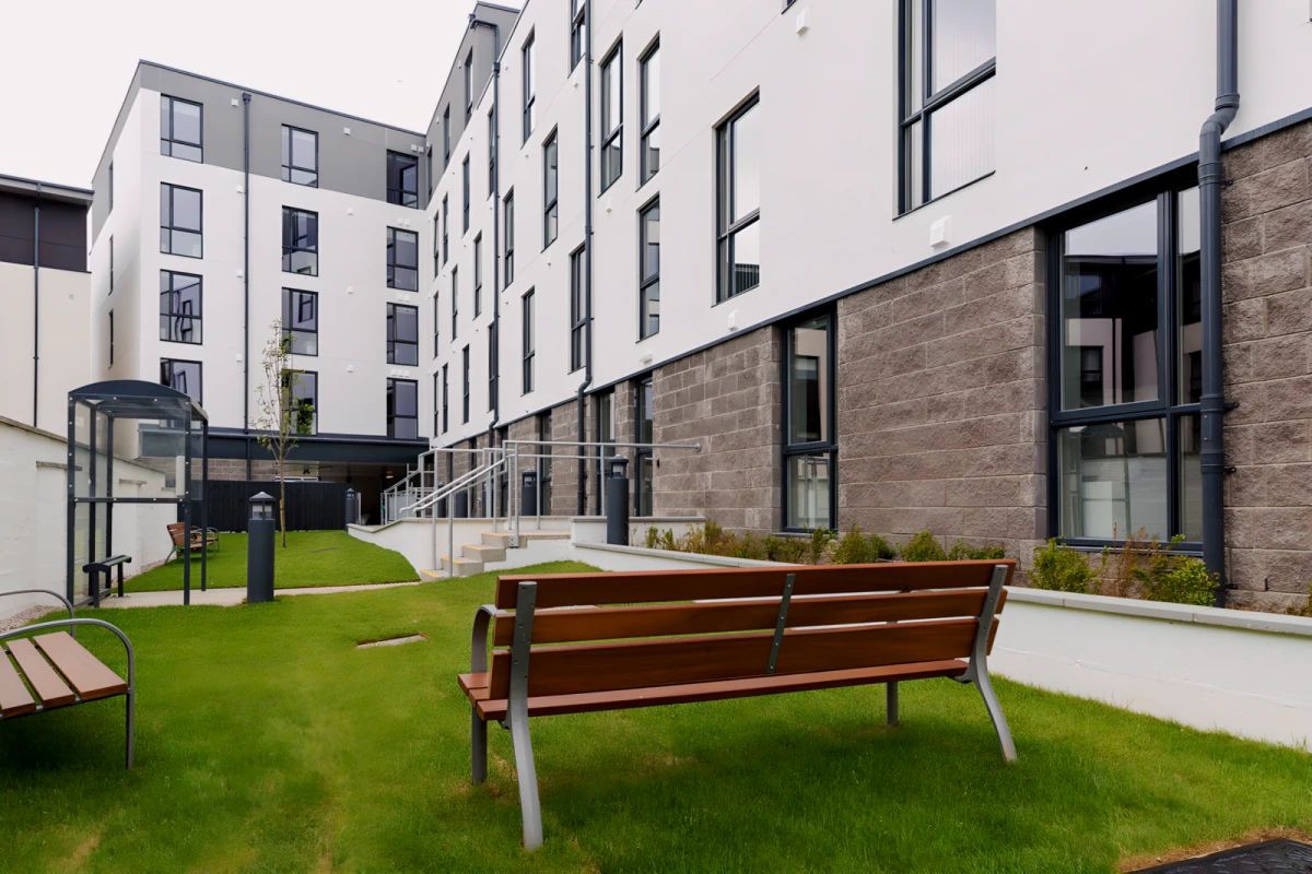 Outdoor Features