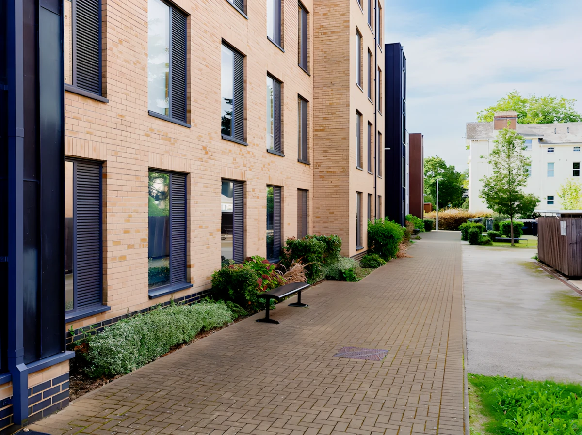 Outdoor Features