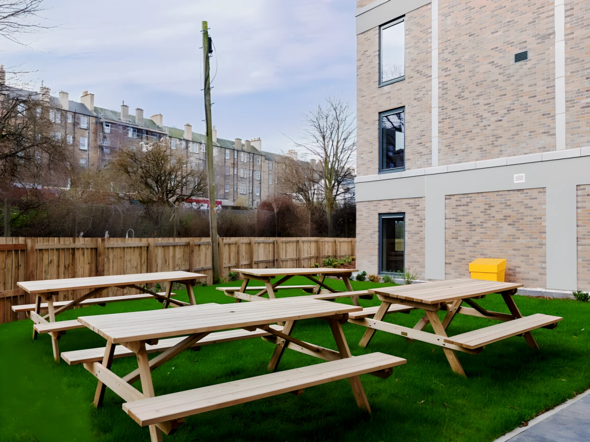 Outdoor Features