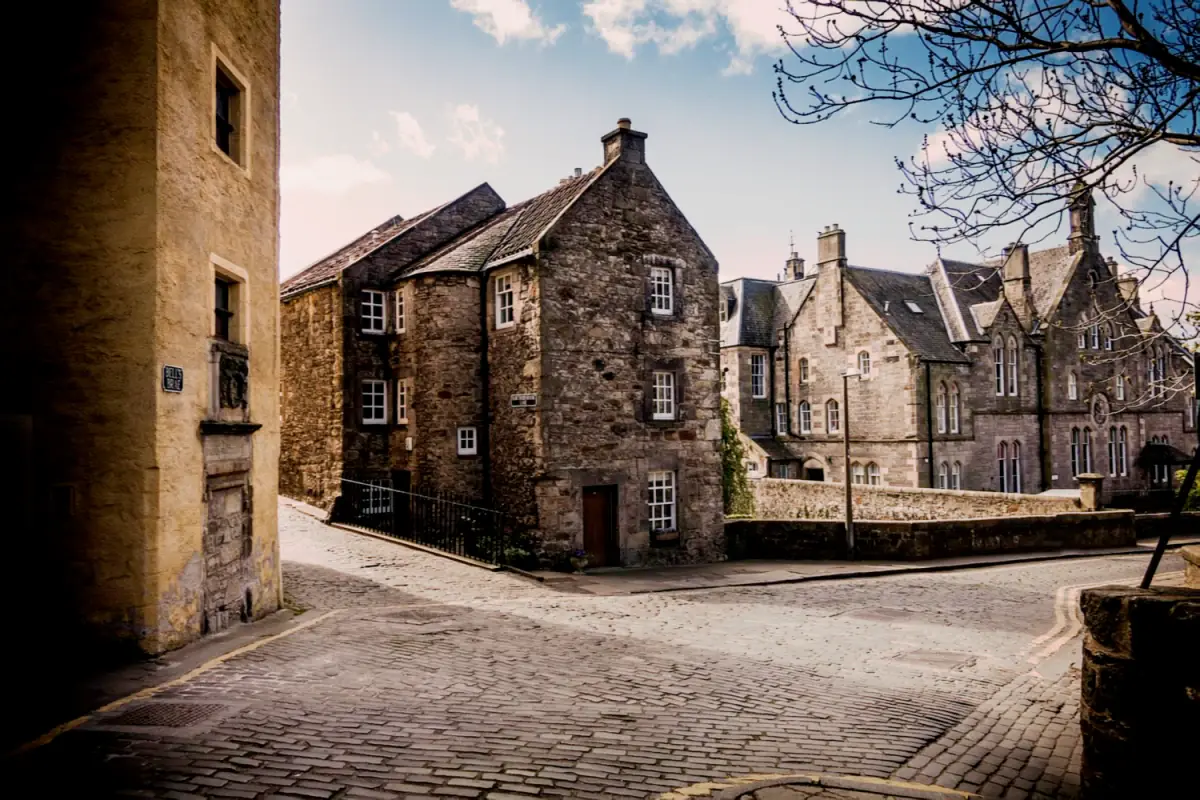 SL-Royal Mile Residences