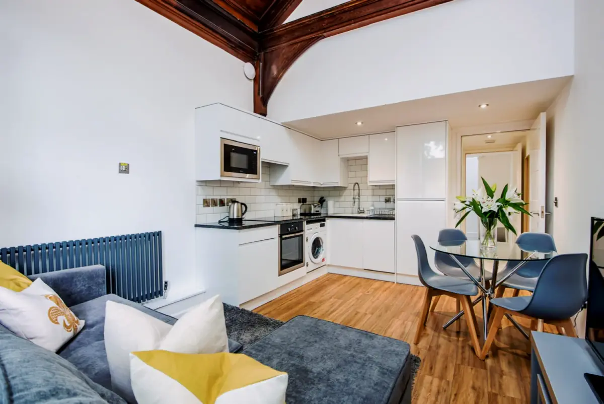 SL-Durham Castle Apartments, Durham DH1 3HN