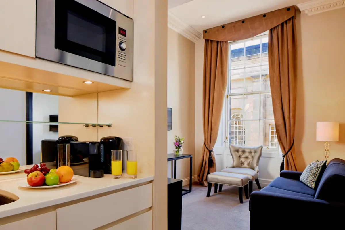 SL-Royal Mile Residences