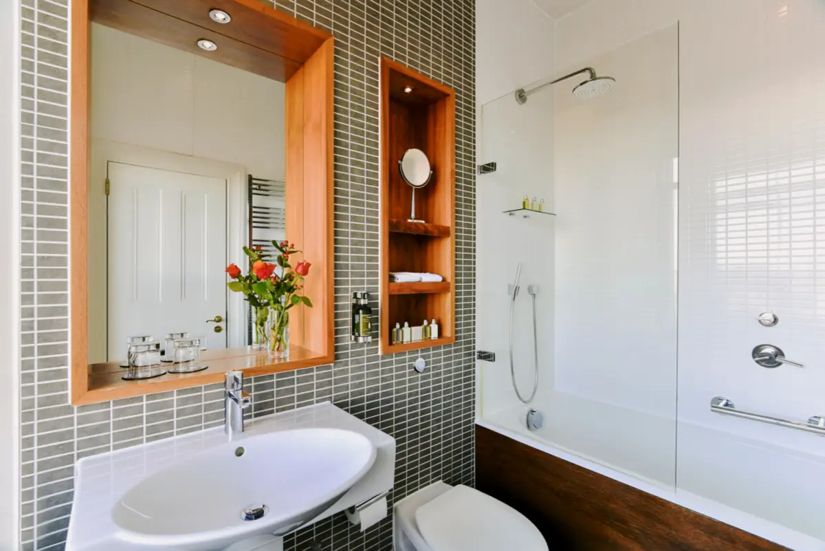 SL-Royal Mile Residences
