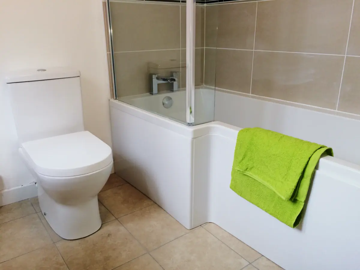 Four bedroom (1bathroom house) -First Floor Middle