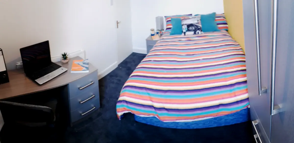 Four bedroom (1bathroom house) -First Floor Middle