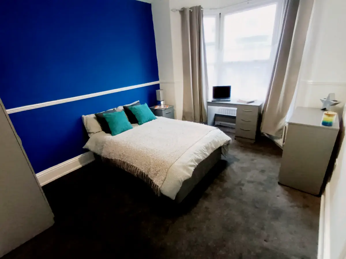 4 bedrooms house -Ground Floor
