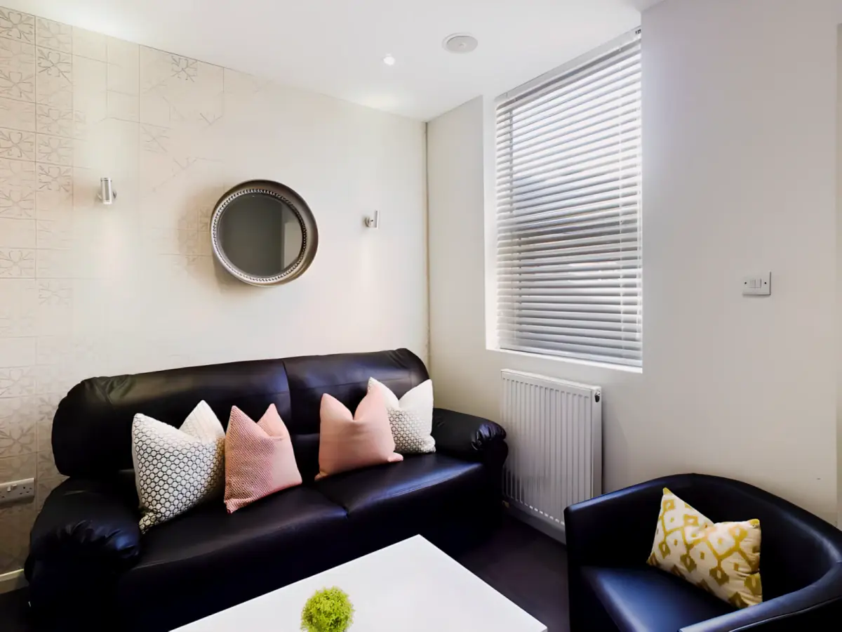 4 Bed 1 Bath