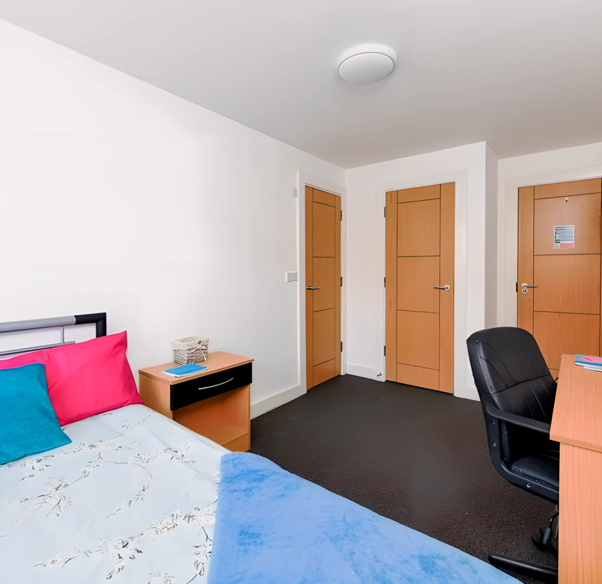 Five Bed Platinum