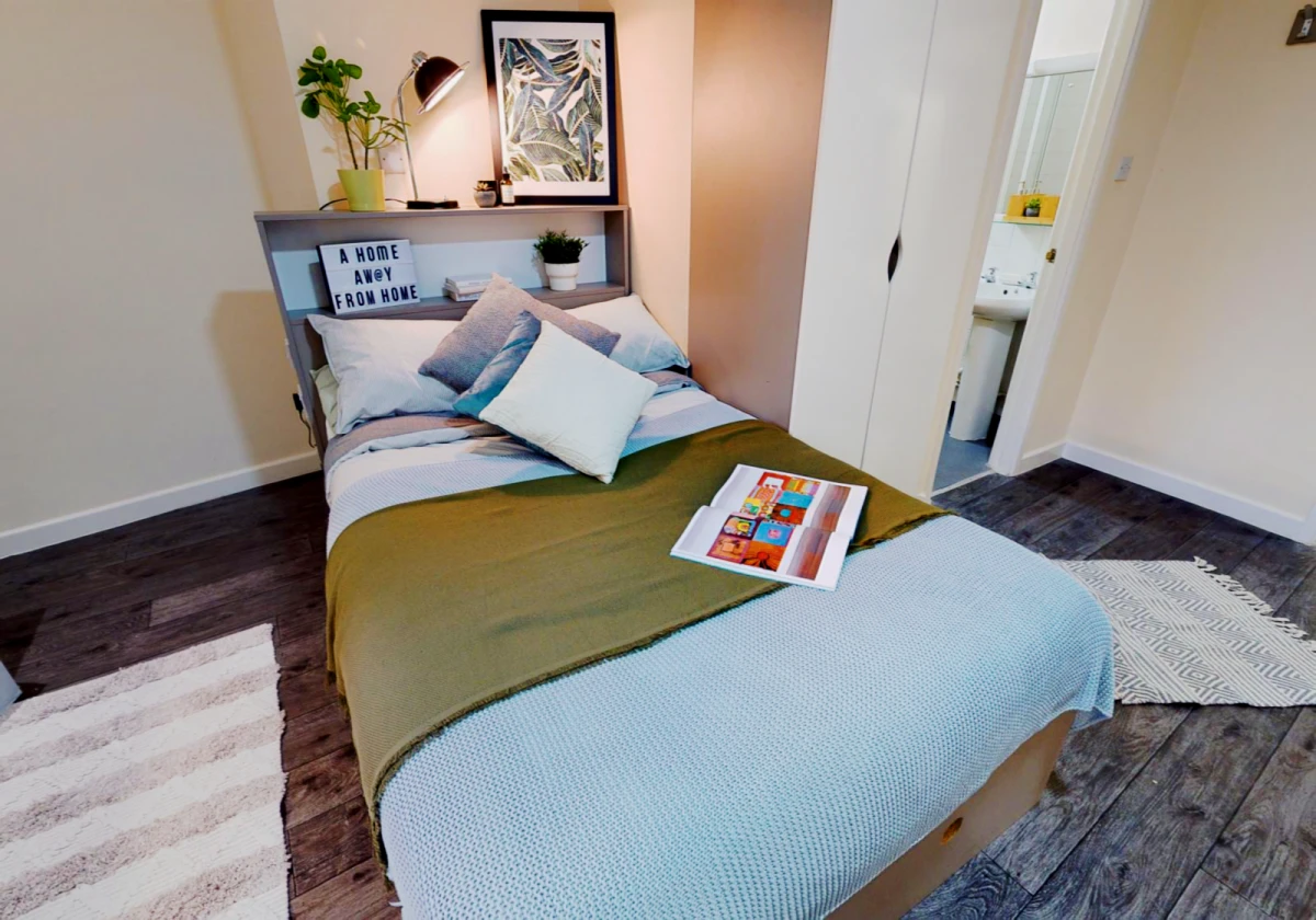 Platinum En Suite