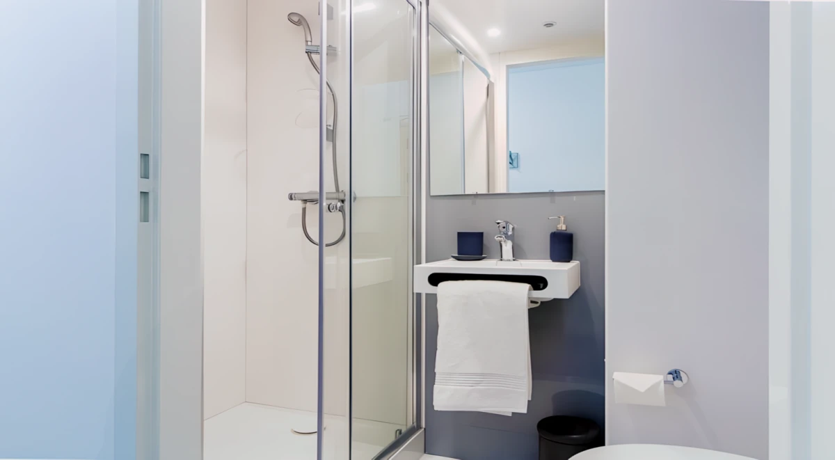 Large Classic En-Suite