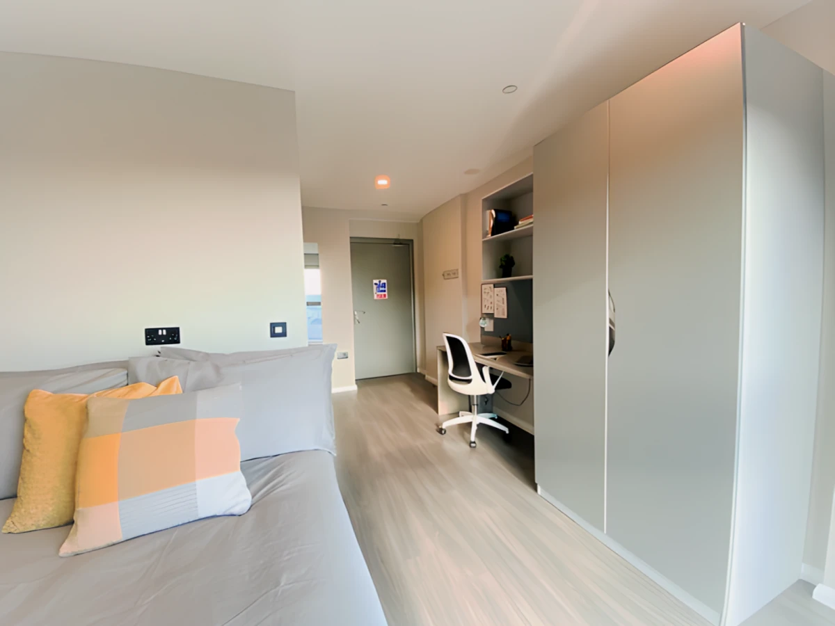 Ensuite Silver