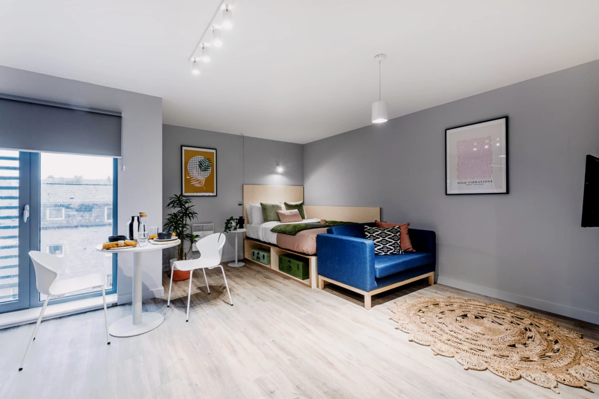 Executive Studio