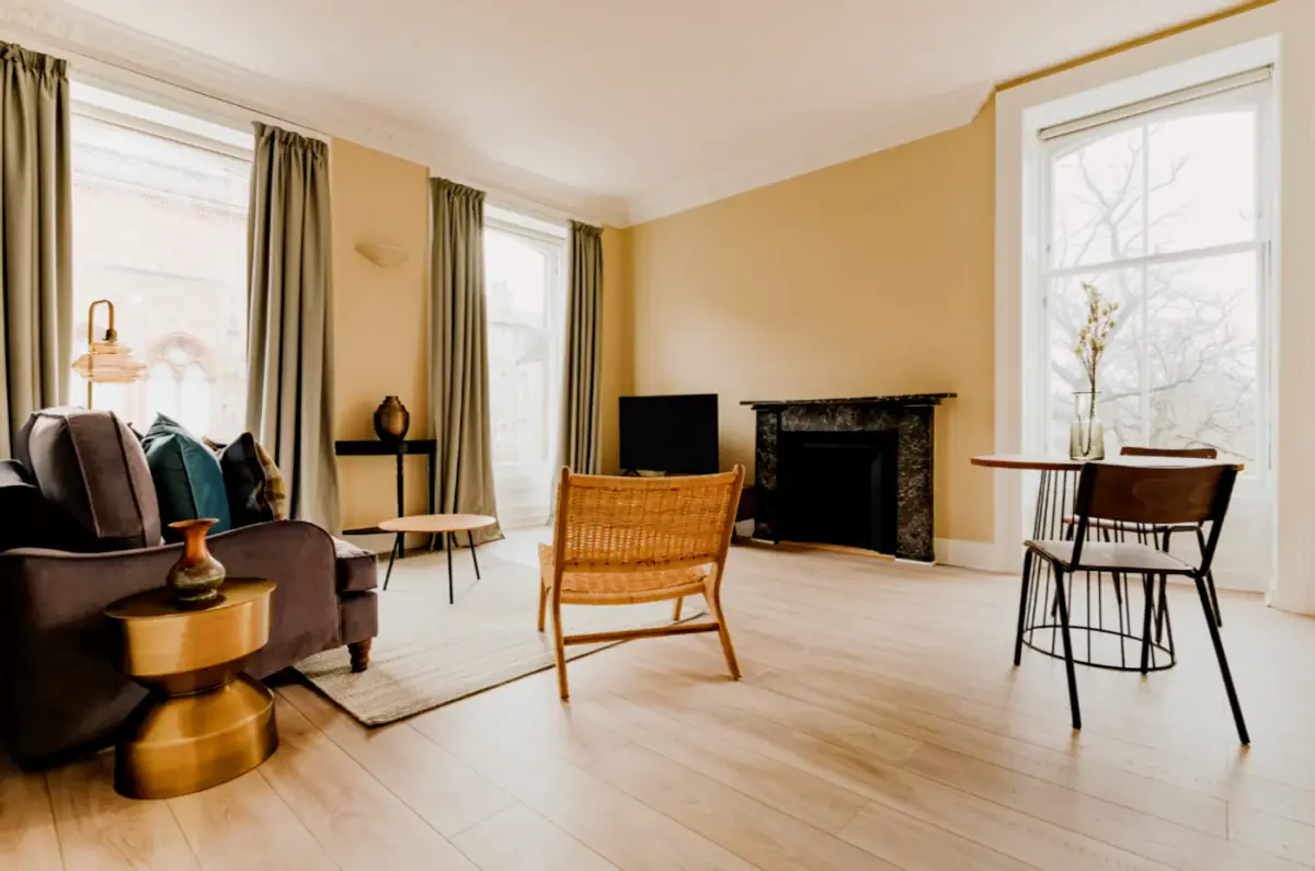 One-Bedroom Apartment