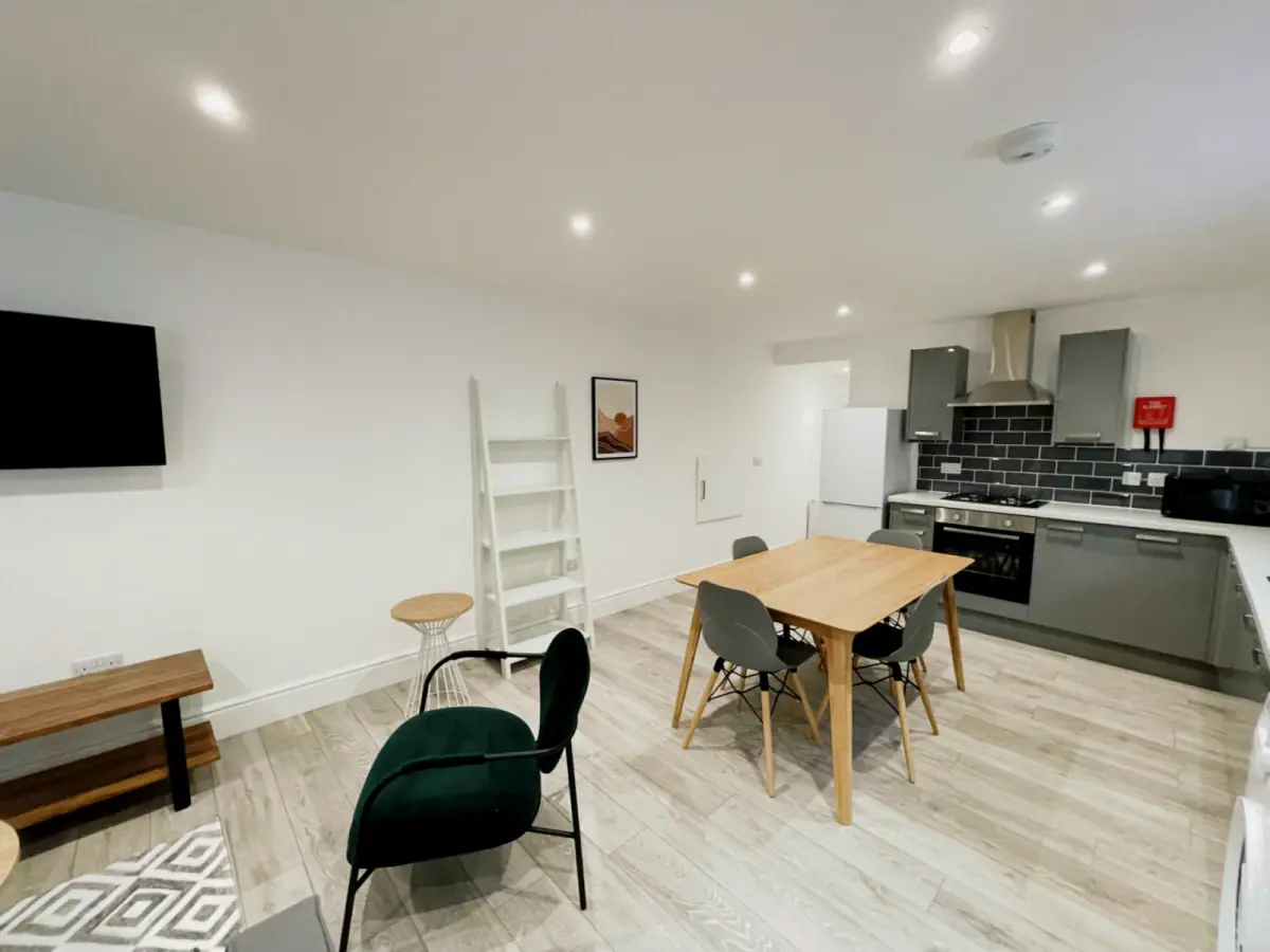 Property resident preview 7