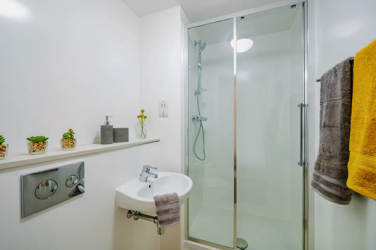 1 Bedroom, 1 Bathroom