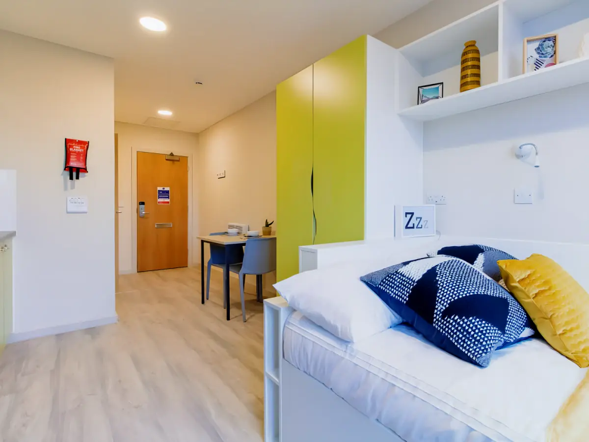 1 Bedroom, 1 Bathroom