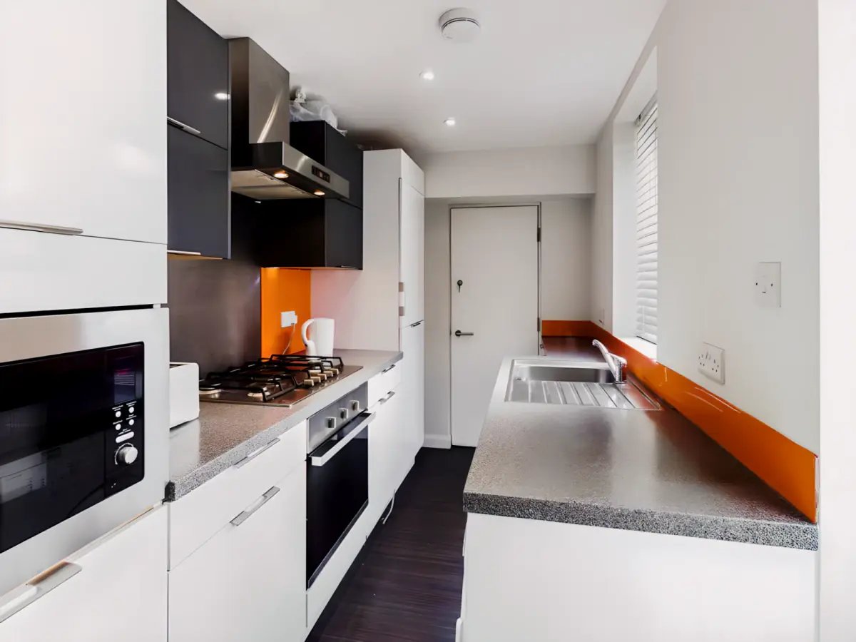 4 Bed 1 Bath