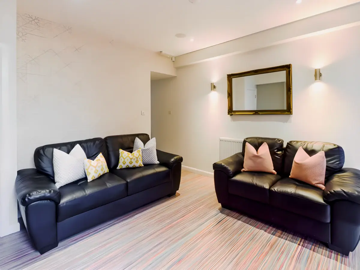 5 Bed 1 Bath