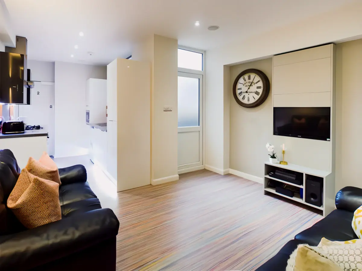5 Bed 1 Bath