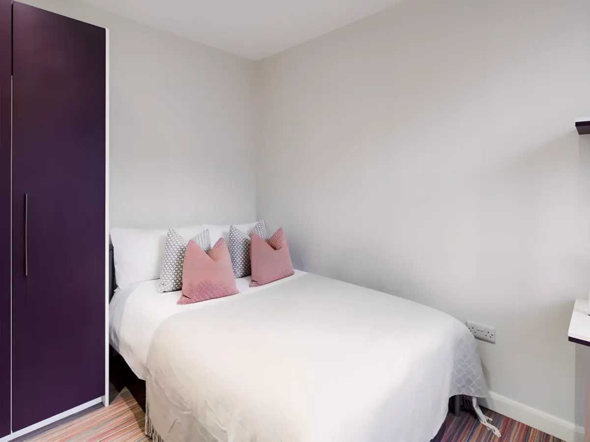 5 Bed 1 Bath