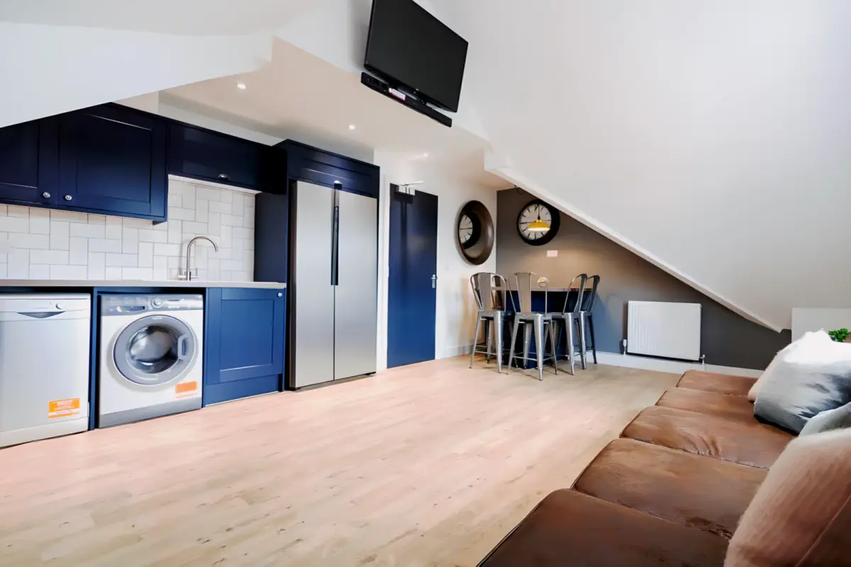 Flat 7, 42 Bankfield Road