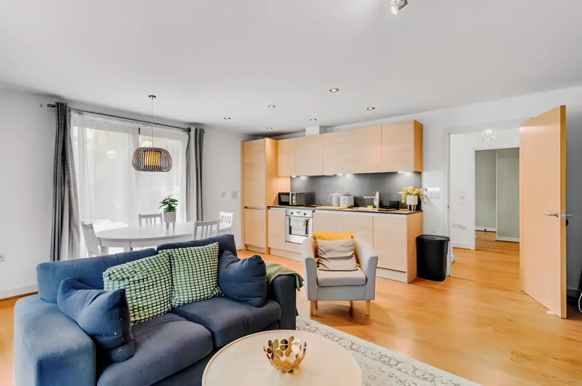 1 Bedrooms 1 Bathroom