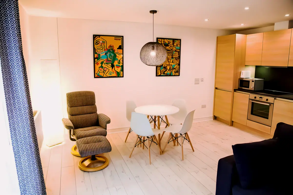 1 Bedrooms 1 Bathroom