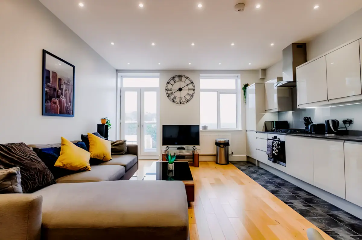 1 Bedrooms 1 Bathroom