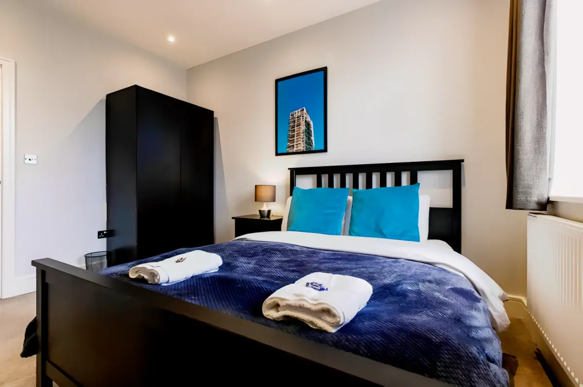 1 Bedrooms 1 Bathroom