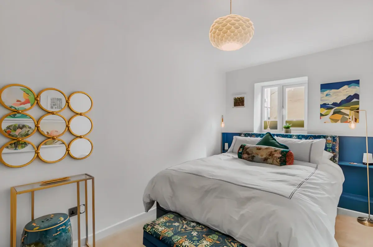 1 Bedrooms 1 Bathroom