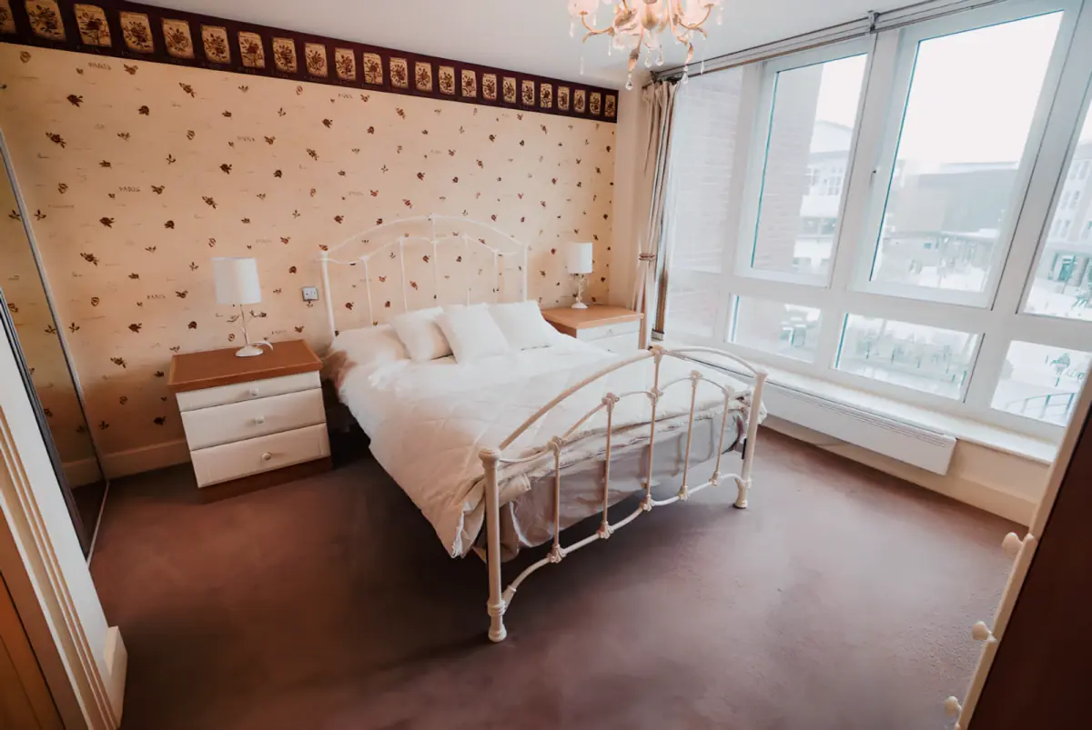 Entire Rooms view 1