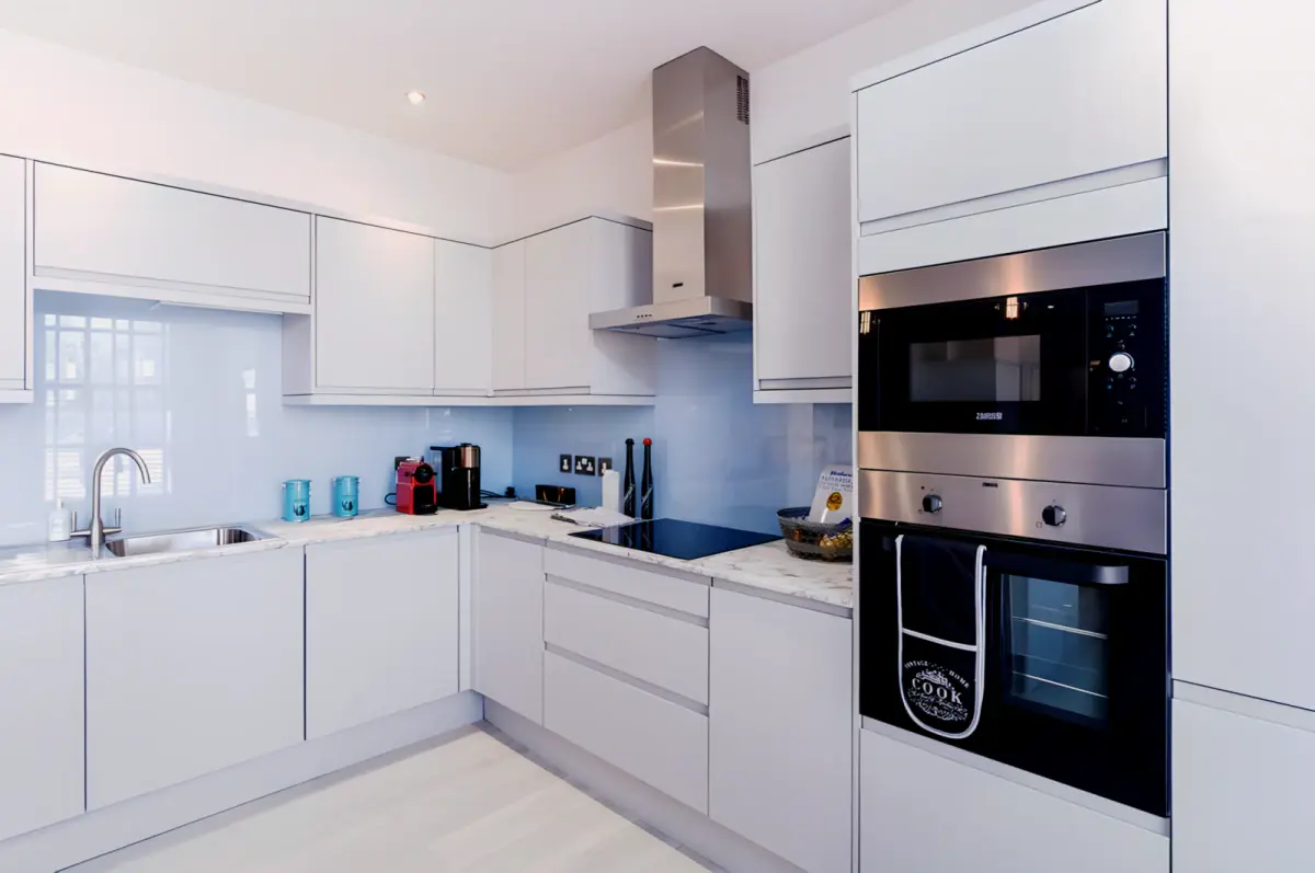 2 Bedrooms  2 Bathroom