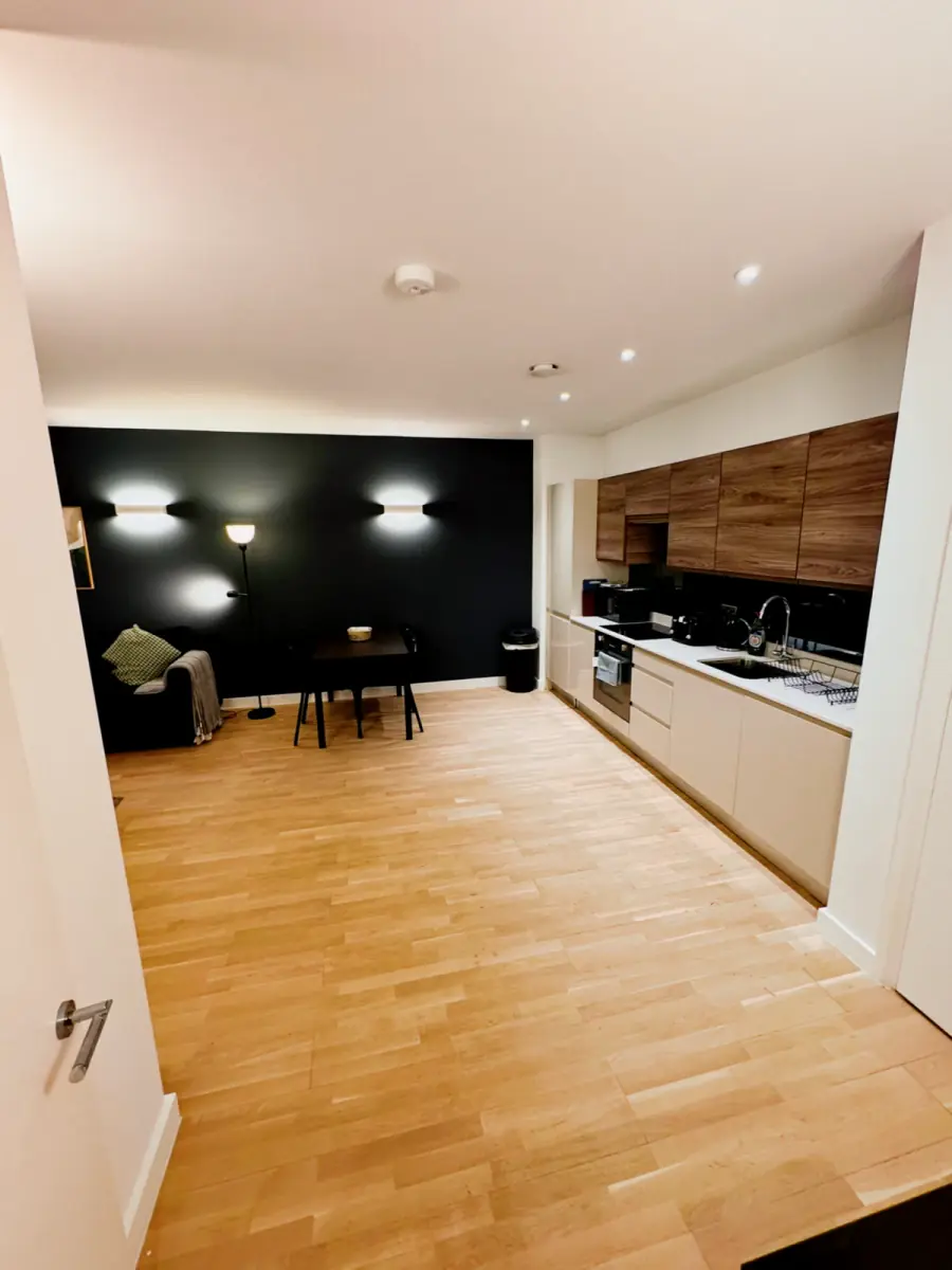 2 Bedrooms 2 Bathroom