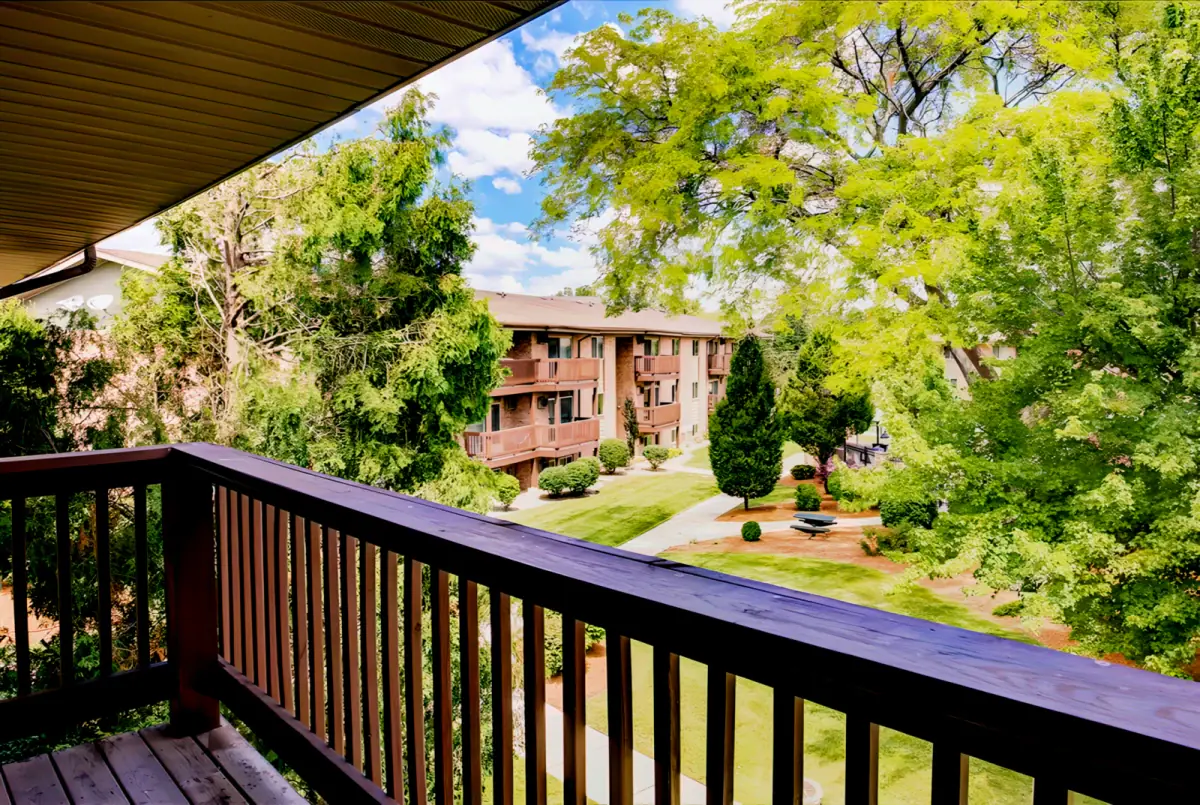 Outdoor Features