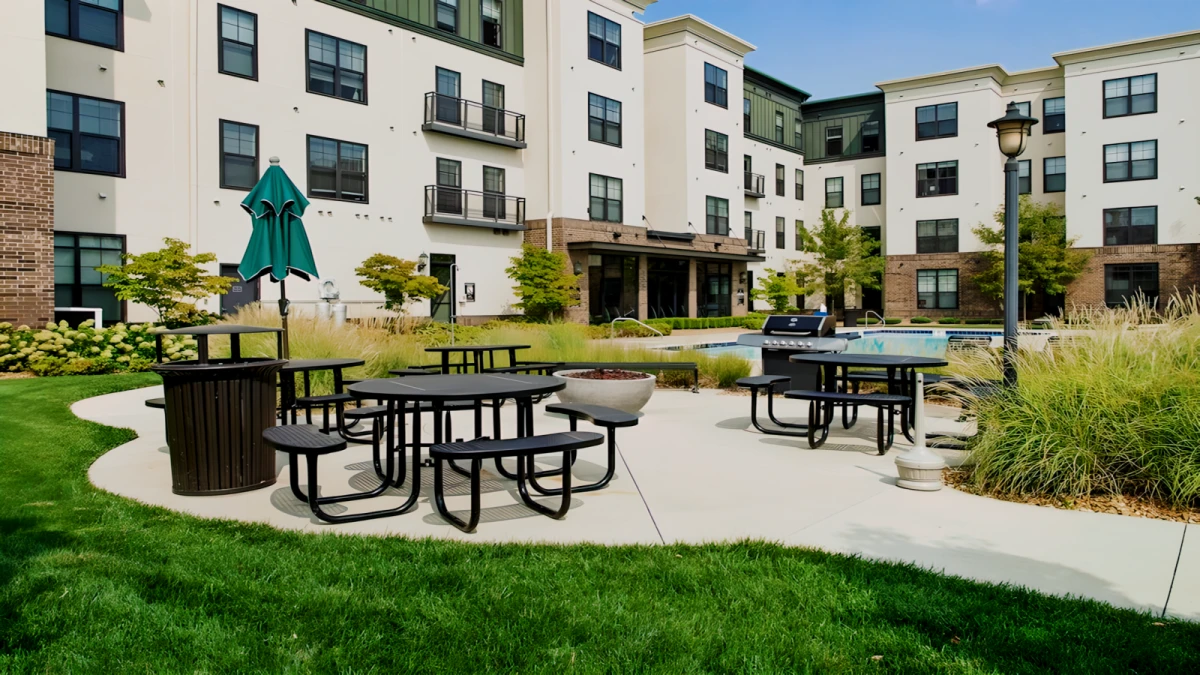 Outdoor Features
