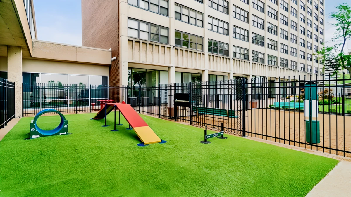 Outdoor Features