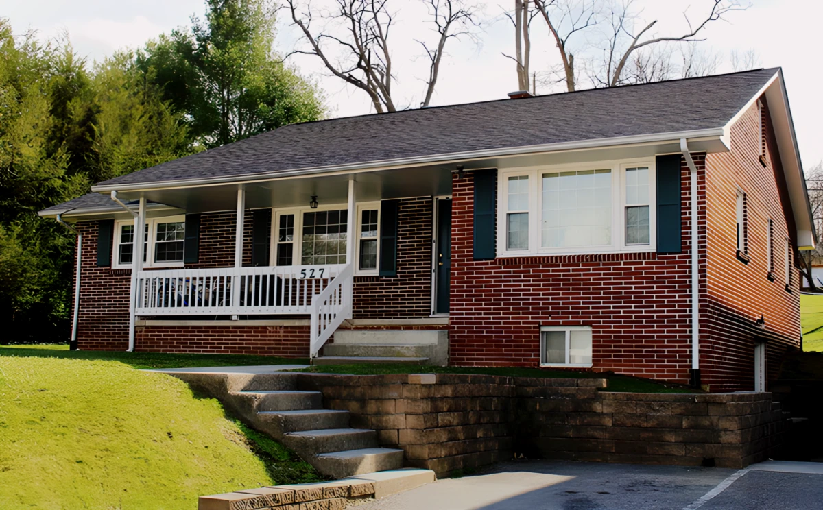 Willow Creek Radford at Fairfax Street