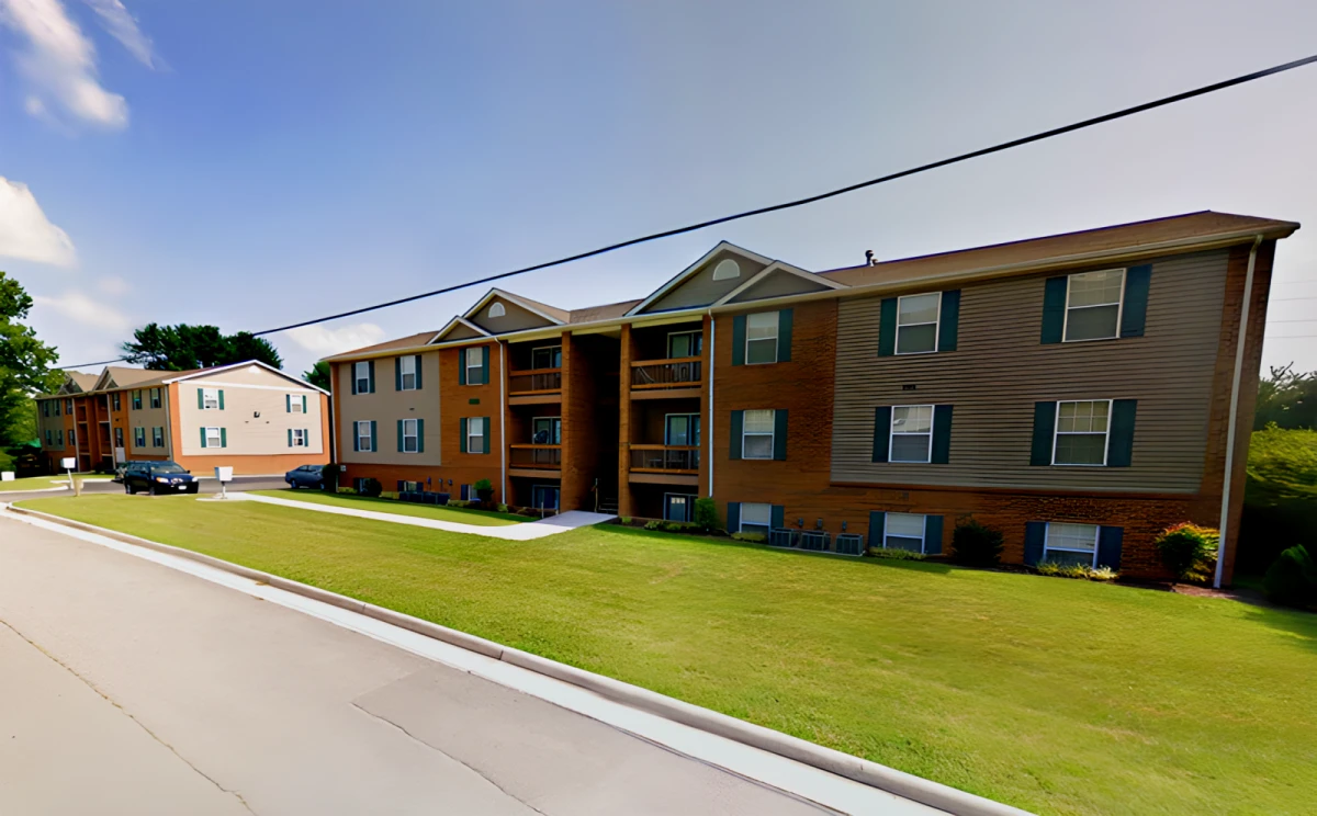 Willow Creek Radford at Fairfax Street