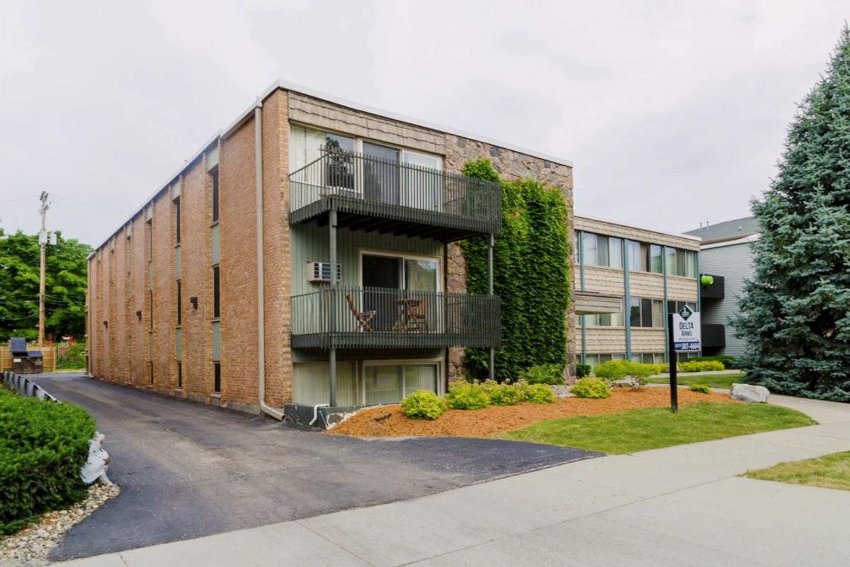 Delta Arms Apartments