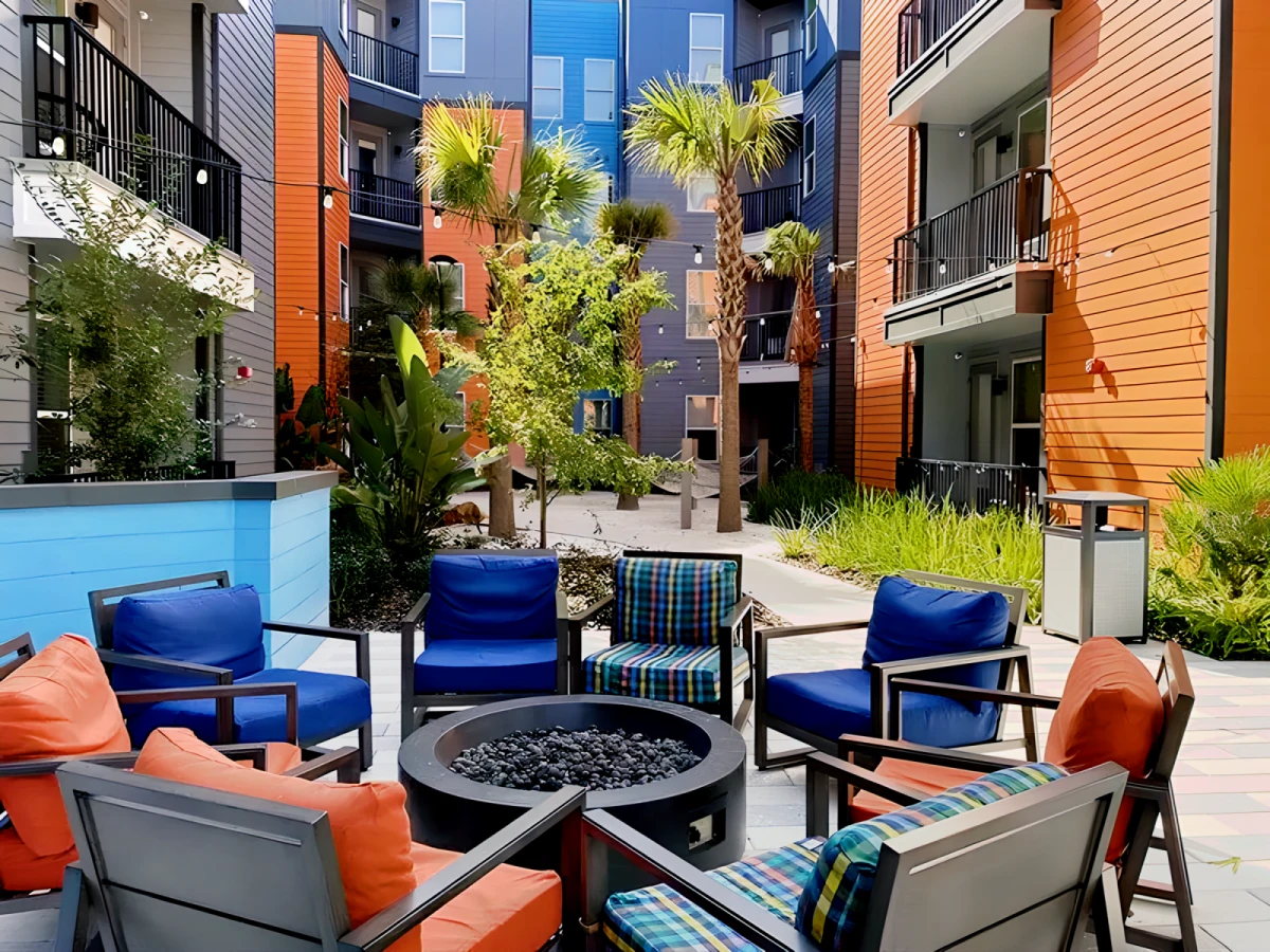 Outdoor Features