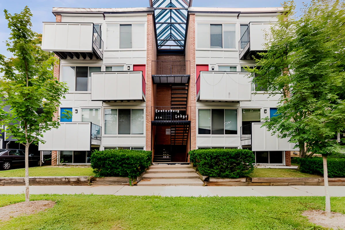 214 North Thayer