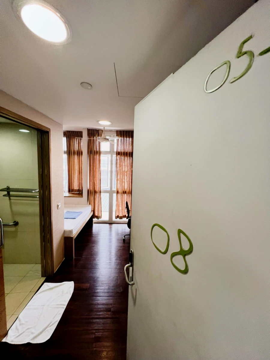 Single Rooms view 2