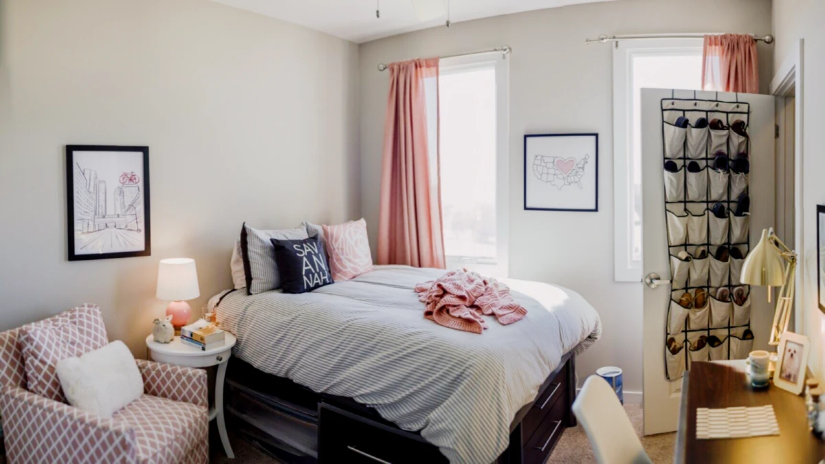 1 Rooms view 1