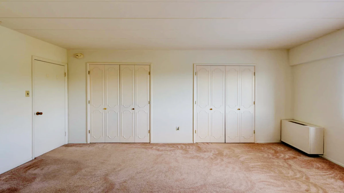 1 Rooms view 1
